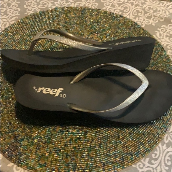 reef wedge flip flops silver